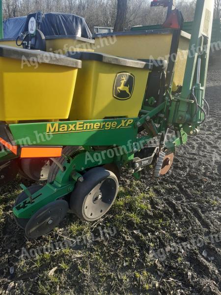 John Deere 1750 sijačica