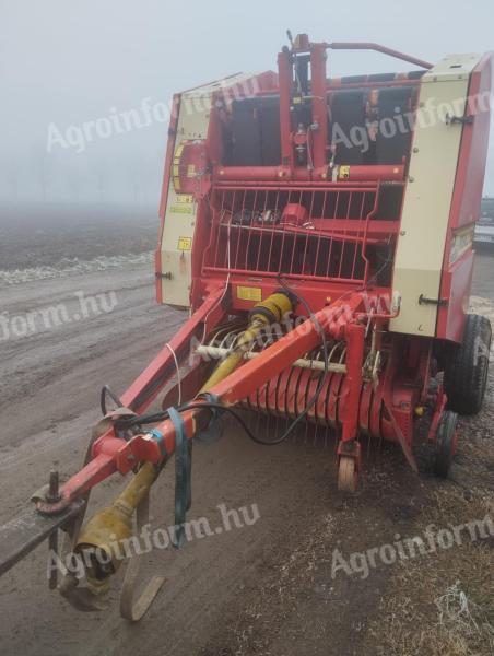 PZ round baler for sale, in almost new condition