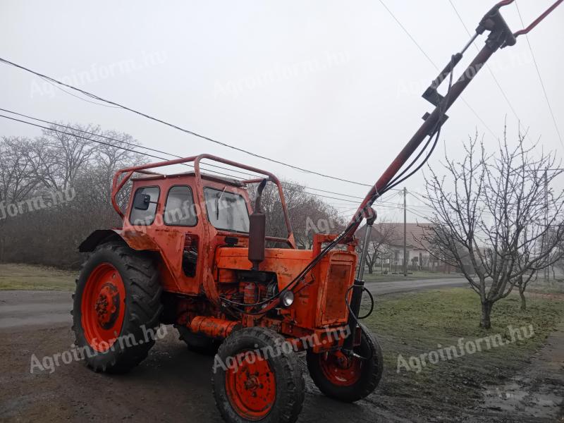 Ciągnik 50 MTZ z ładowaczem na sprzedaż, zamiana