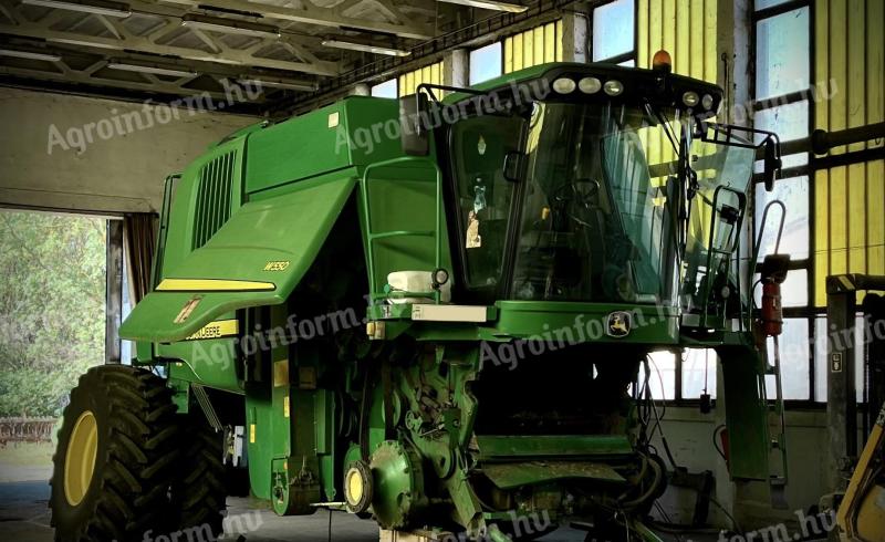 Sestava kombajna John Deere