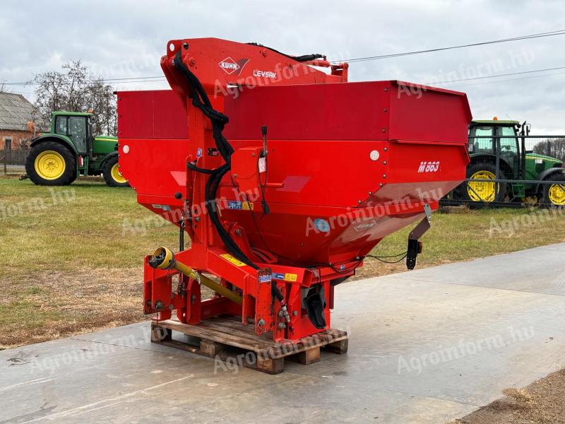 Kuhn MDS 735 m suspended fertilizer spreader big bag loader