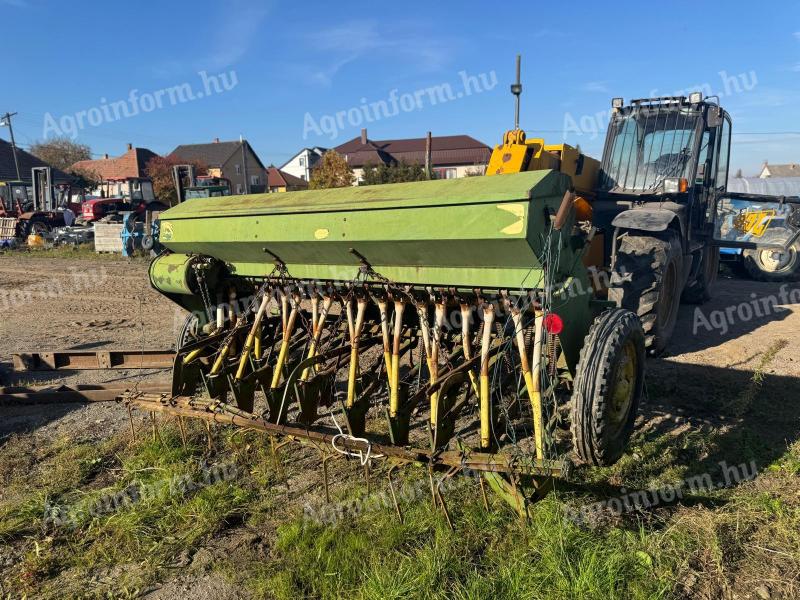 JOHN DEERE 2,5 METRU SECÍ STROJ, SECÍ STROJ NA OBILÍ