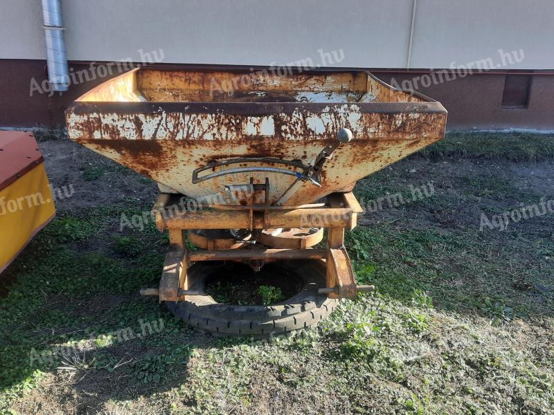 Fertiliser spreader for sale