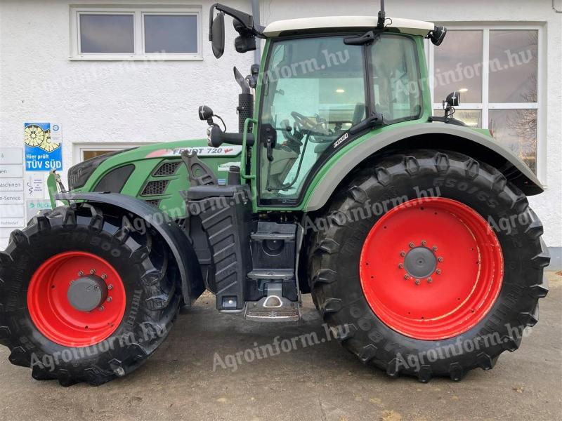 Fendt 720 SCR Professional tractor