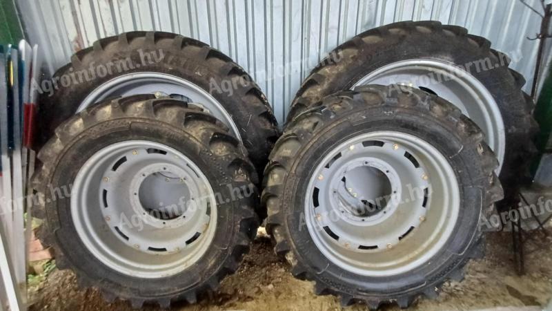 New Holland TM cultivator wheel set