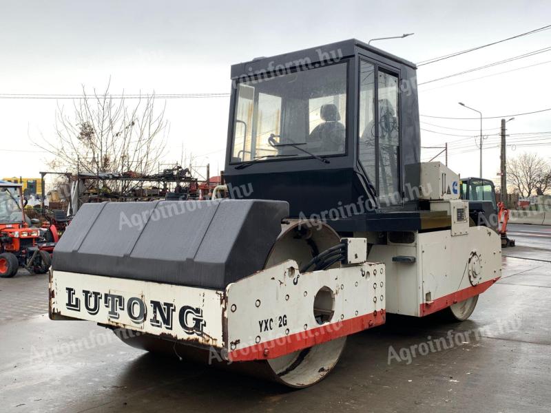 Lutong LTC12G road roller