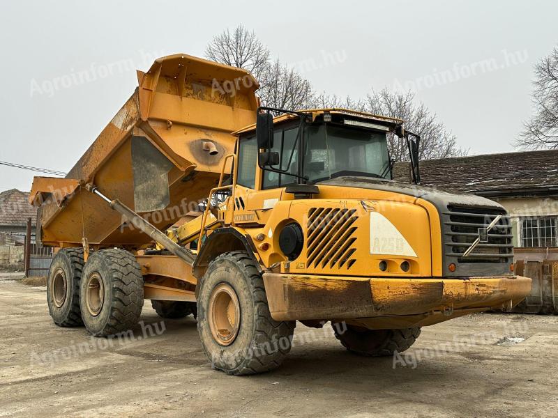 Volvo A25D Muldenkipper