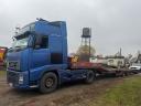 Tractor cu semiremorcă Volvo FH12