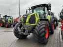 Vorne: Claas Axion 870 C-Matic Cebis Traktor