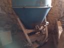 Fertiliser spreader for sale