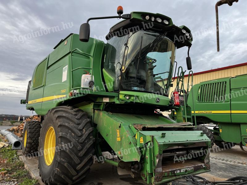 John Deere T660