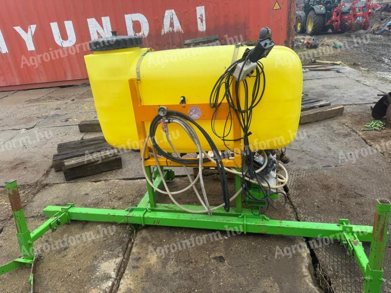 SOIL BACTERIA APPLICATOR, LIQUID FERTILISER APPLICATOR WITH 500 LITRE TANK