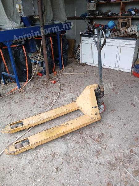 Pallet lifting frog for sale