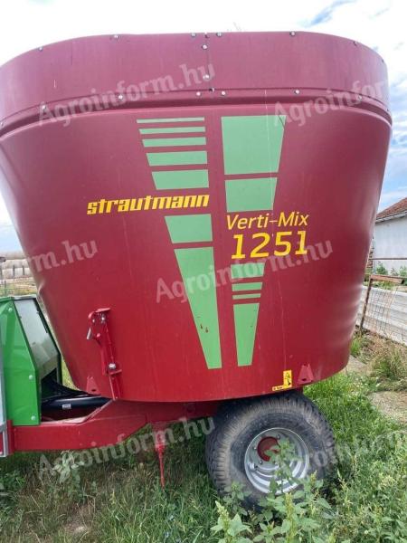 Strautmann VertiMix 1251 miješalica za stočnu hranu i kolica za distribuciju