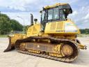 Komatsu D61PXi-24 / 2016 / 8.504 radnih sati / Najam od 20%