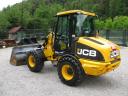 Ručný JCB 406B