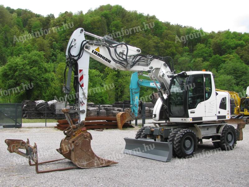 Koparka mobilna Liebherr A914 COMPACT