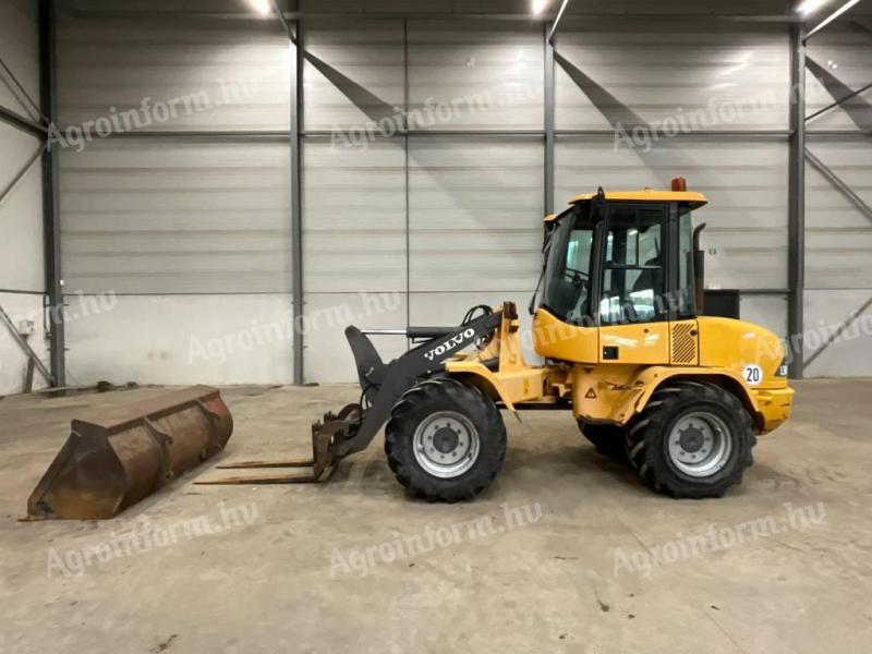 Volvo L30 BZ/X čelný nakladač / 2007 / 4 295 motohodín / Prenájom od 20%