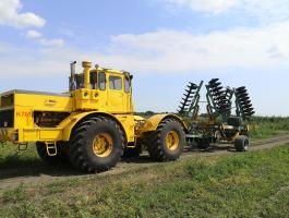 Kirovets k-701P