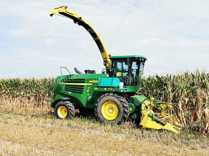 JOHN DEERE 7300 răspânditor de siloz