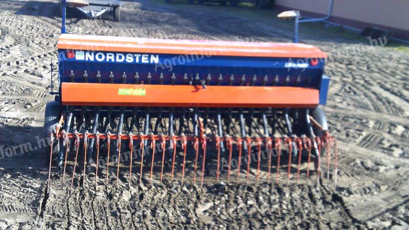 Nordsen Lift-O-Matic 2,5 Meter lange Sämaschine mit 21 Reihen