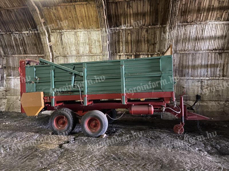 Rozrzutnik obornika AGROMET