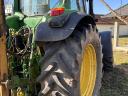 John Deere 7530