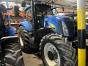 New Holland T8020