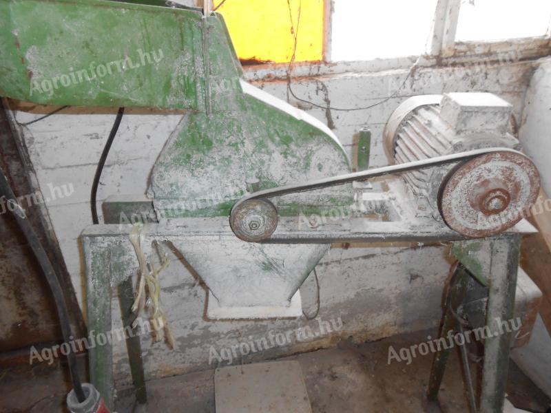 CROP GRINDER 380 V