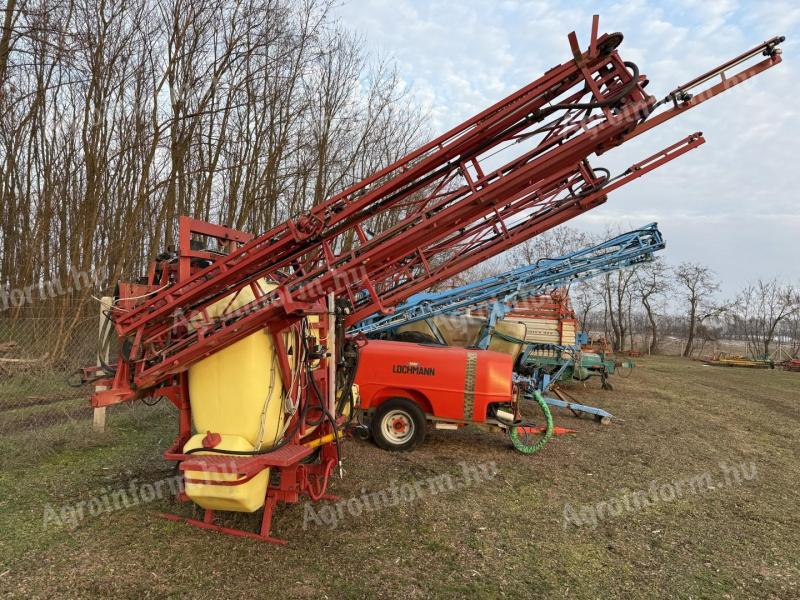 HARDI 1200/24 chemical field sprayer