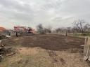 Lucrări de excavare, buldozere, amenajări peisagistice, transport cu sania, demolarea clădirilor