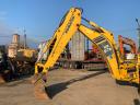 Komatsu WB97R backhoe-loader