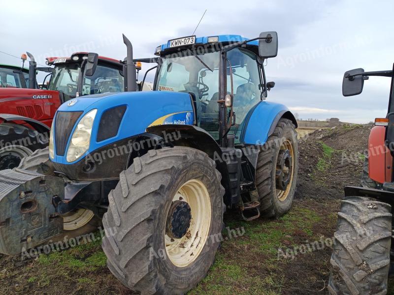 NEW HOLLAND T7050