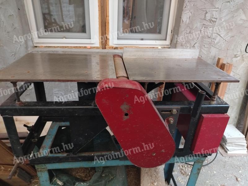 Fully functional Russian-made planer