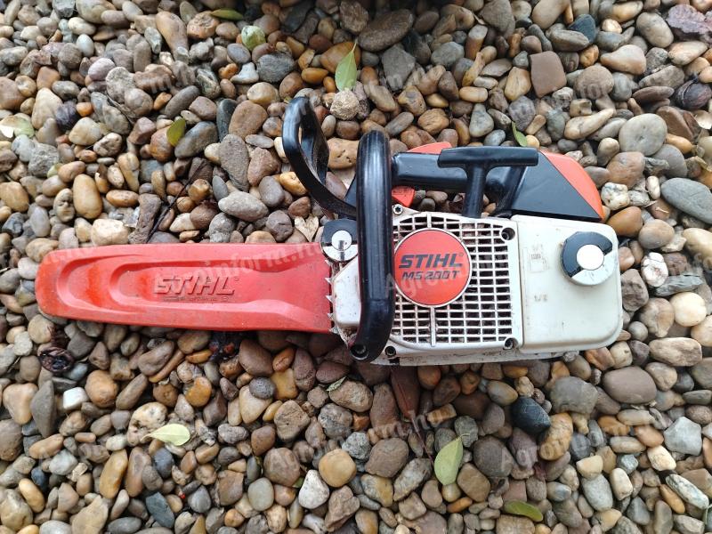 STIHL MS 200 T chainsaw / well maintained condition