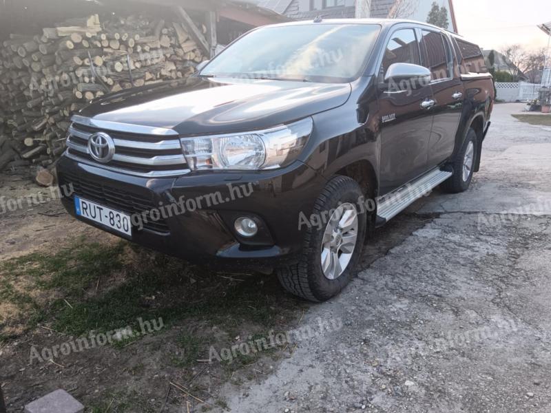 Toyota Hilux na sprzedaż