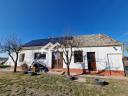 Tabdi farmhouse for sale on 14,5 ha near Kiskőrös