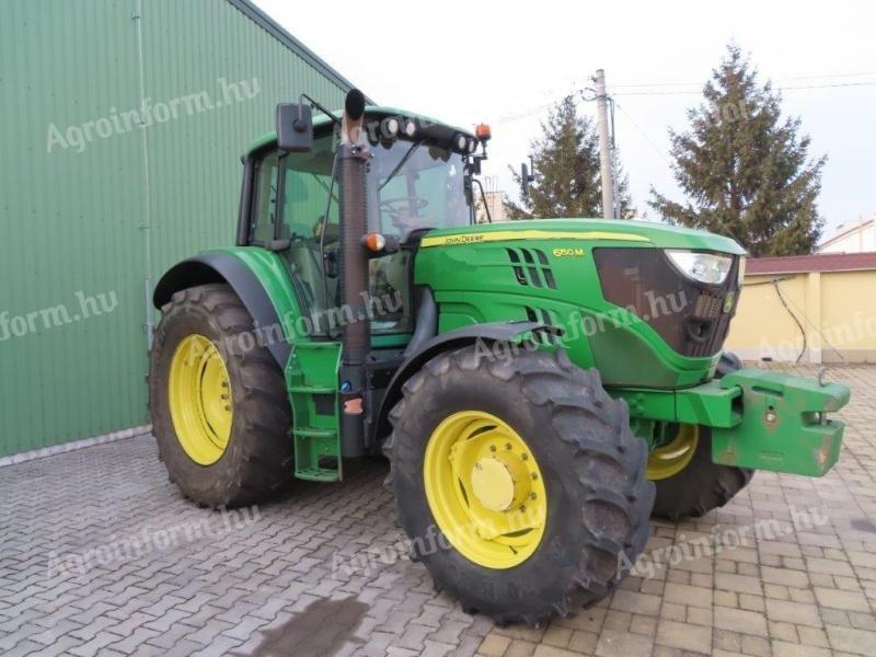 John Deere 6150 M traktor