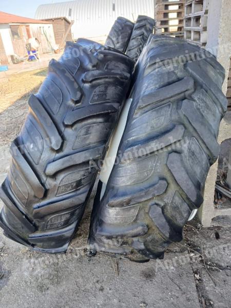 18.4 R38 und 14.9 R28 Radsatz für 225 cm Spur