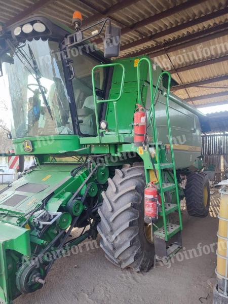 Kombajn John Deere W540