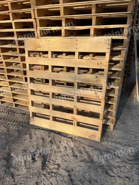 Used pallets