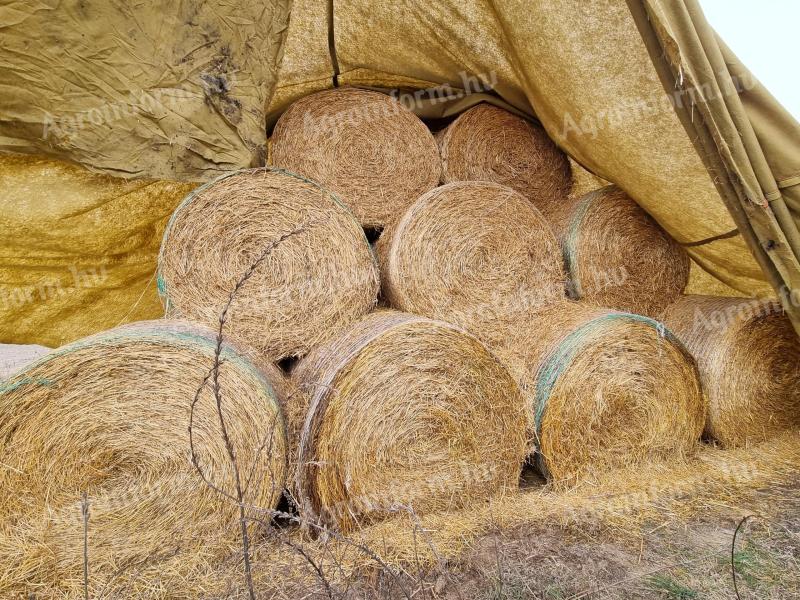 Reared hay 150 round bales for sale in Pirtio