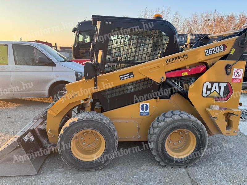 Caterpillar 262D3 mini loader with rubber wheels for sale