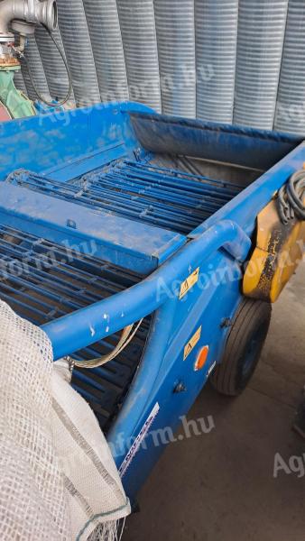 Rolmet potato harvester