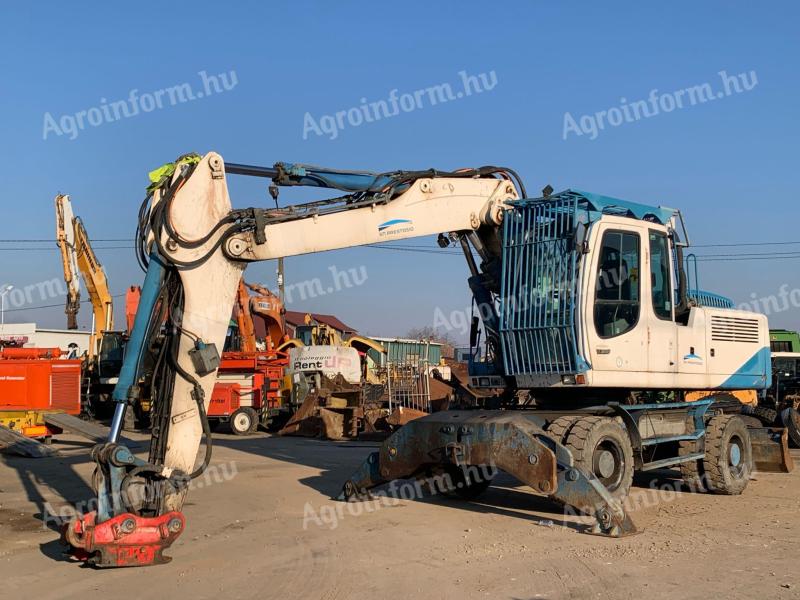 Excavator cu roți de cauciuc Liebherr A914C