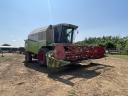 Claas Mega 360 action