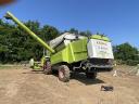 Claas Mega 360 action