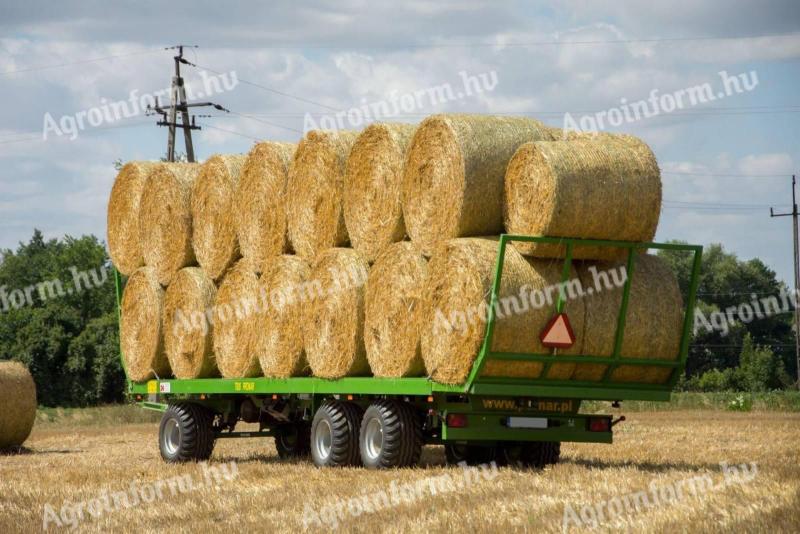 Ich suche einen Ballentransporter der Marke Fliegl, Pronar, Metalfach.