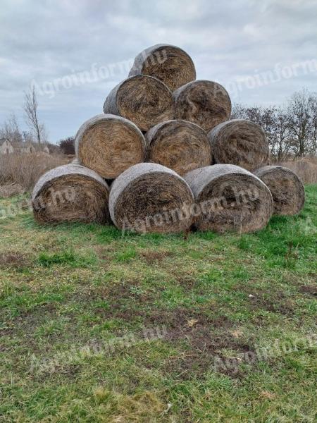 Gemischte Heuballen zu verkaufen