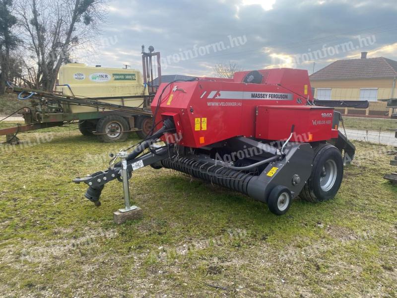 Massey Ferguson 1840 Quaderballenpresse